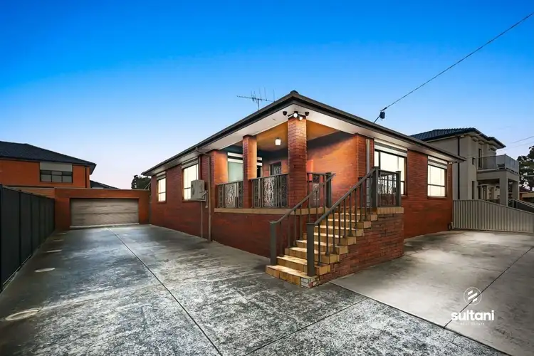 27 Raymond Street, Dandenong VIC 3175
