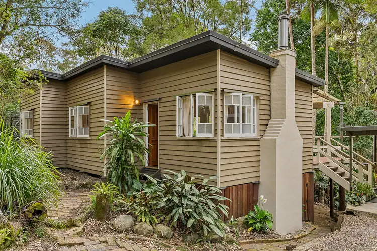 18 Wentworth Avenue, Mount Nebo QLD 4520