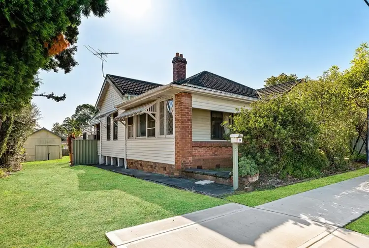 13 Hammers Road, Northmead NSW 2152