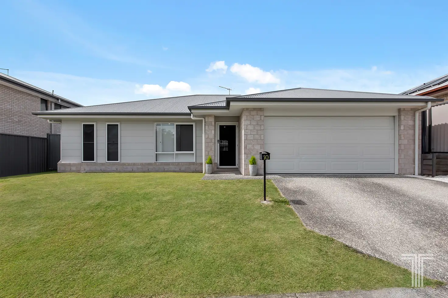 Main view of Homely house listing, 10 Grande Street, Hillcrest QLD 4118