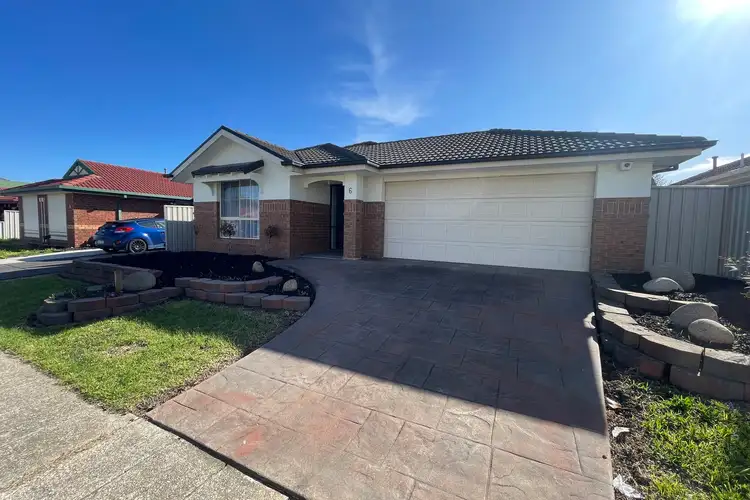 6 Waterford Avenue, Craigieburn VIC 3064