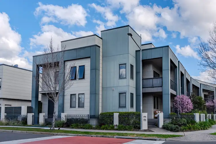 2/126 Lord Sheffield Circuit, Penrith NSW 2750