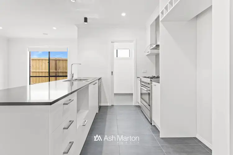 Fourth view of Homely house listing, 2 Bloodstone Way, Cranbourne East VIC 3977
