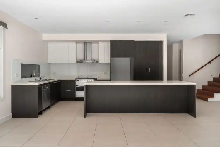 Fourth view of Homely house listing, 1 Everett Court, Macleod VIC 3085