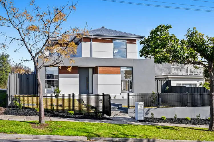 23 Fenacre Street, Strathmore VIC 3041