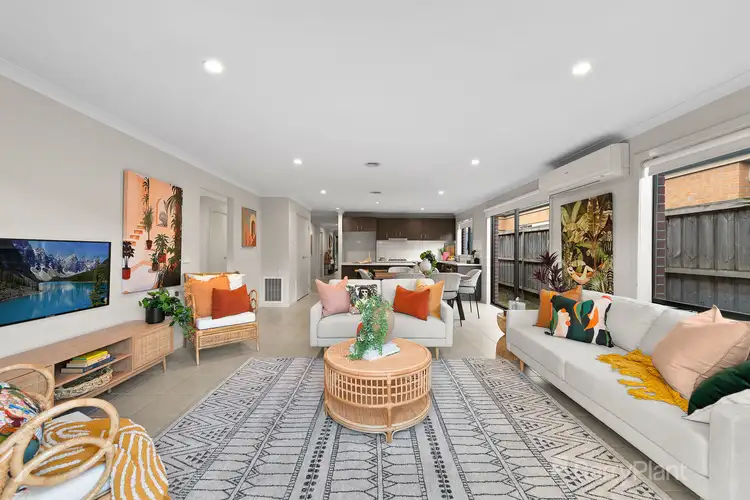 Fourth view of Homely house listing, 27 Cranbrook Circuit, Officer VIC 3809