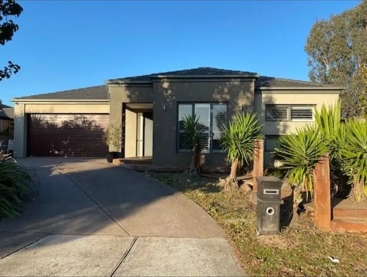 15 Mallard Close, Williams Landing VIC 3027