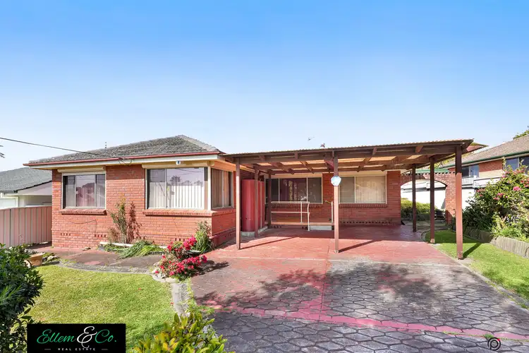 9 Bourke Avenue, Barrack Heights NSW 2528