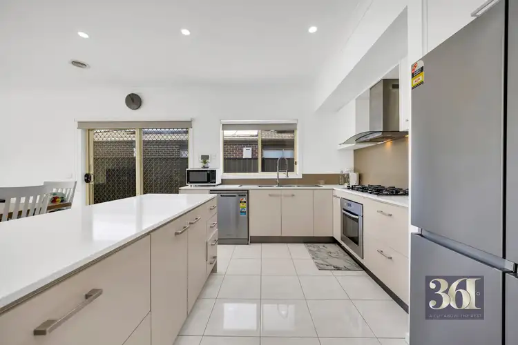 Sixth view of Homely house listing, 45 Greenleaf Circuit, Tarneit VIC 3029