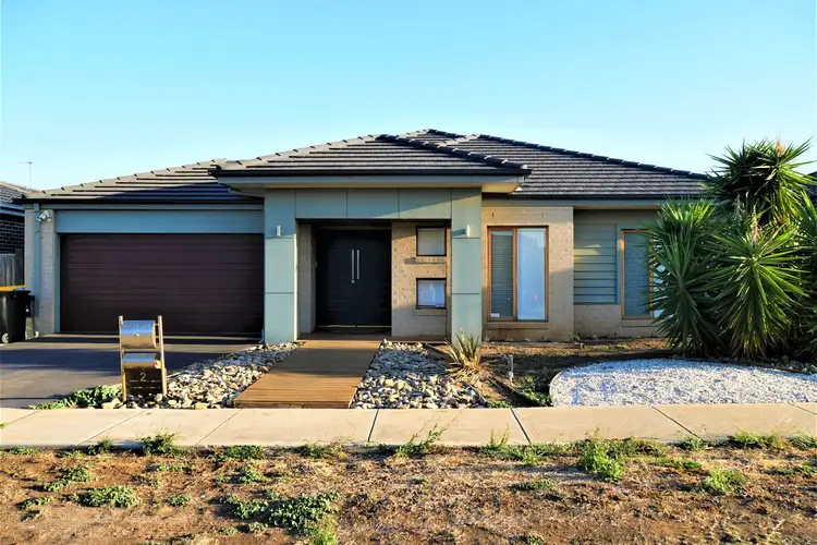 2 Crepe Myrtle Close, Melton West VIC 3337