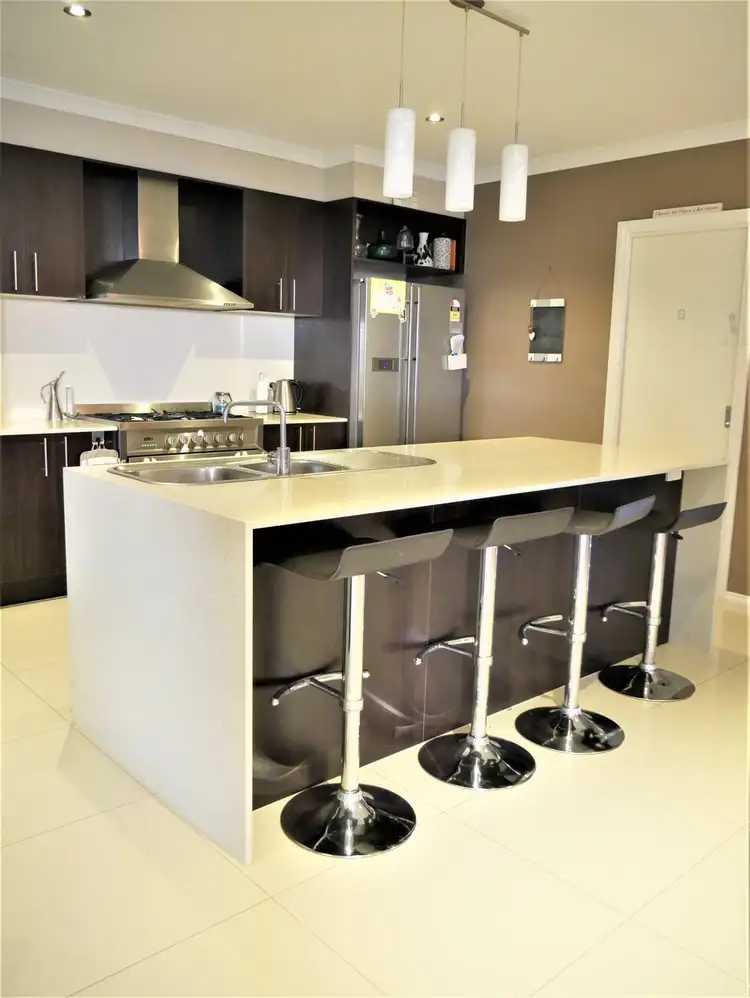 Fifth view of Homely house listing, 2 Crepe Myrtle Close, Melton West VIC 3337