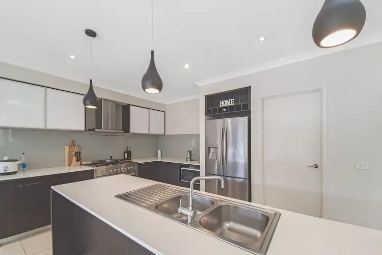 Second view of Homely house listing, 19 Freemont Circuit, Truganina VIC 3029