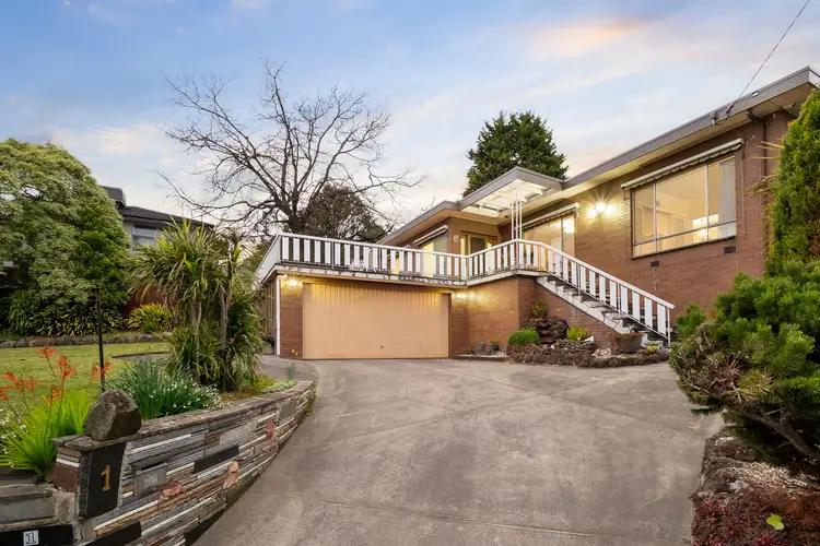1 Lockhart Road, Ringwood North VIC 3134