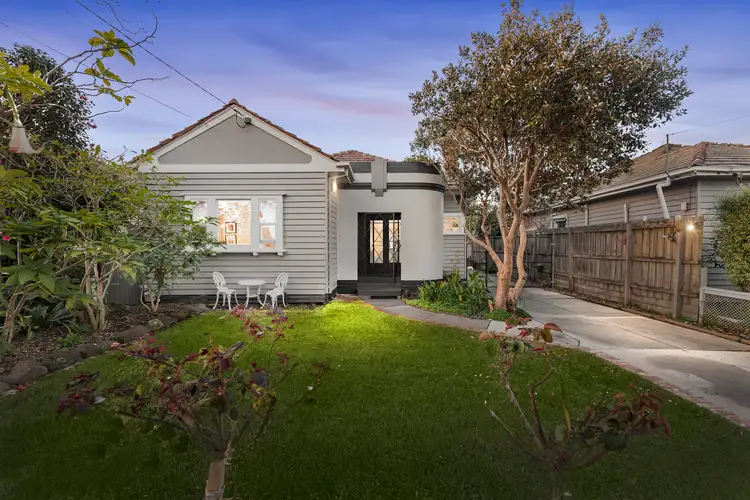 20 Ward Grove, Pascoe Vale South VIC 3044
