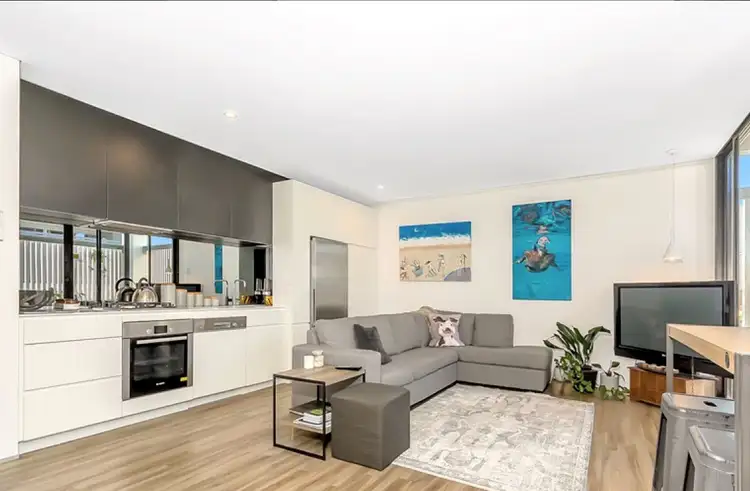 17/402 Carrington Street, Hamilton Hill WA 6163