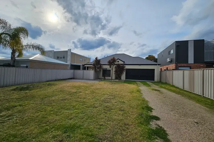 2/15 Noel Street, Wodonga VIC 3690