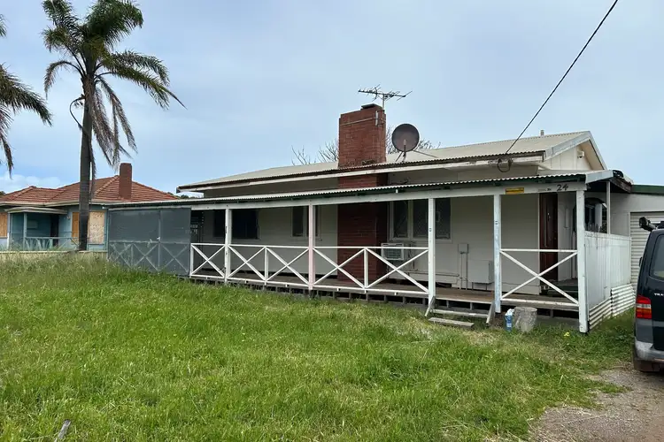 24 Cassia Street, Rangeway WA 6530