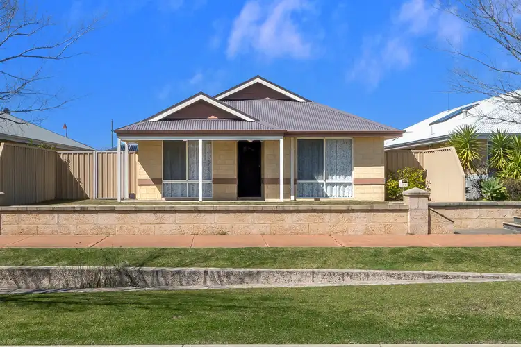 11 Stillwater Street