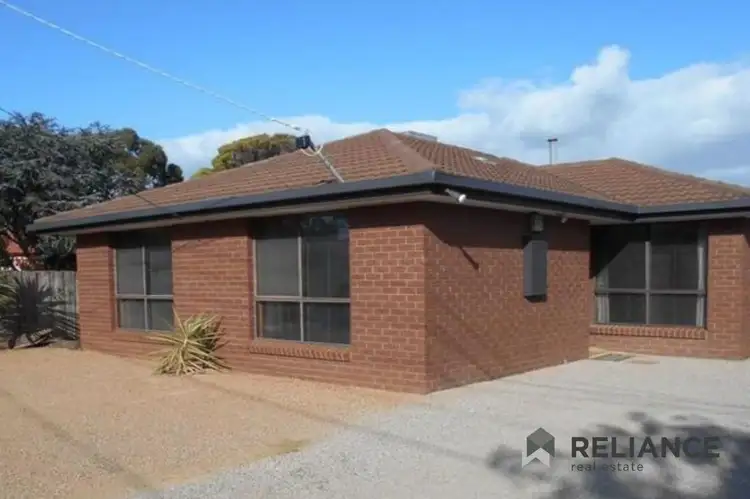 14 Hume Avenue, Melton South VIC 3338