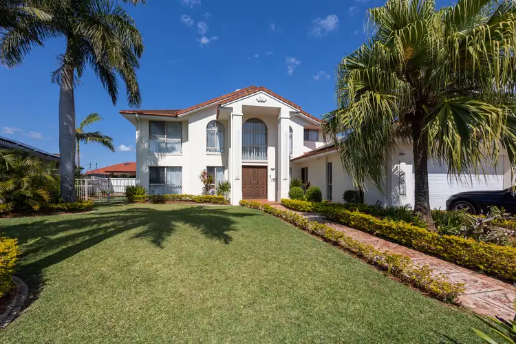 12 Kilbreck Street, Benowa QLD 4217