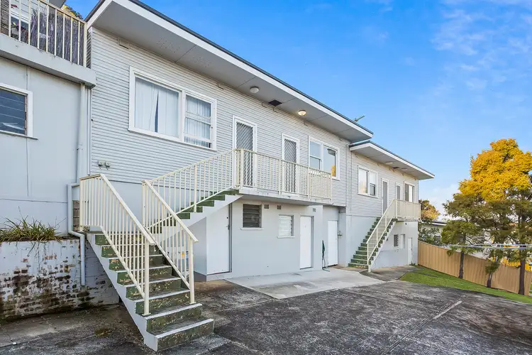 2/204 Mt Keira Road, Mount Keira NSW 2500