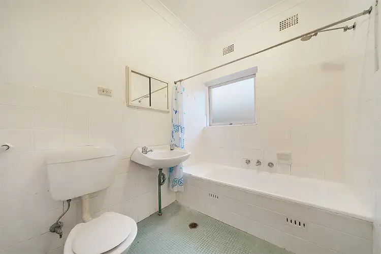 Fifth view of Homely apartment listing, 9/184A Raglan Street, Mosman NSW 2088