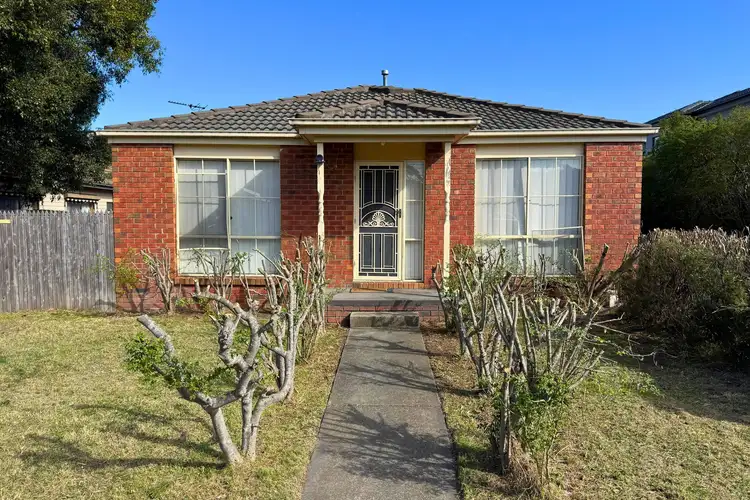 Main view of Homely unit listing, 1/32 Dennis Street, Clayton VIC 3168