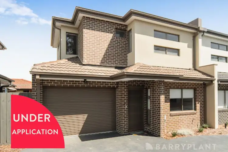 2/2 Cairns Street, Rosebud VIC 3939