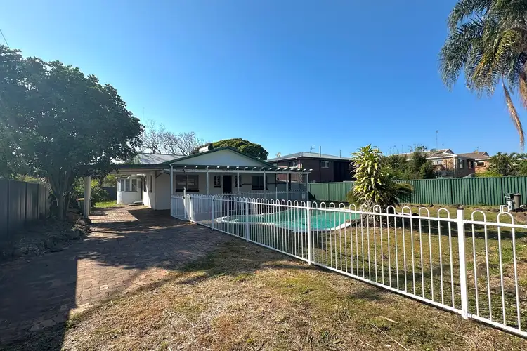 100 Worendo Street, Southport QLD 4215