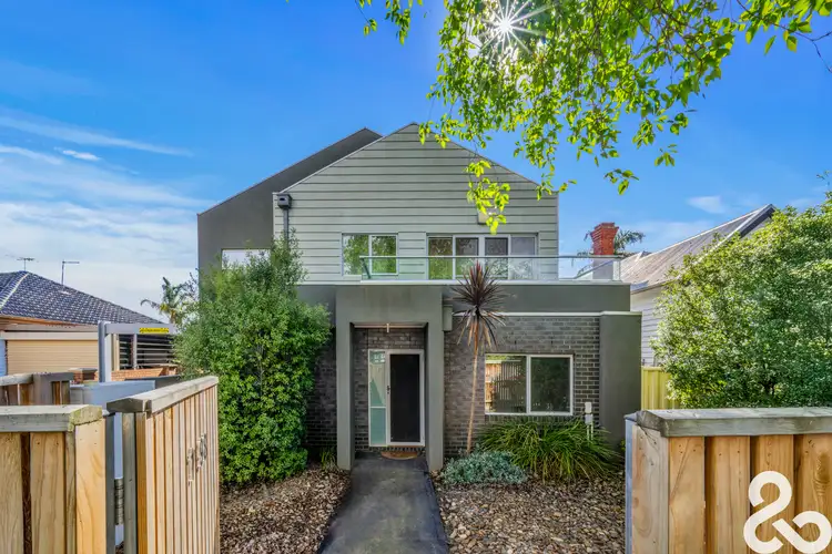 1/98 Normanby Avenue, Thornbury VIC 3071
