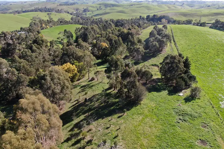 75 Lohs Road, Loch VIC 3945