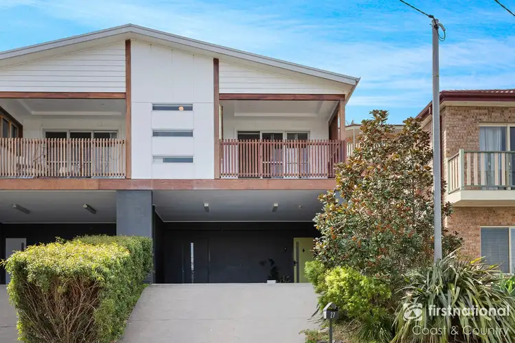 27 Noorinan Street, Kiama NSW 2533