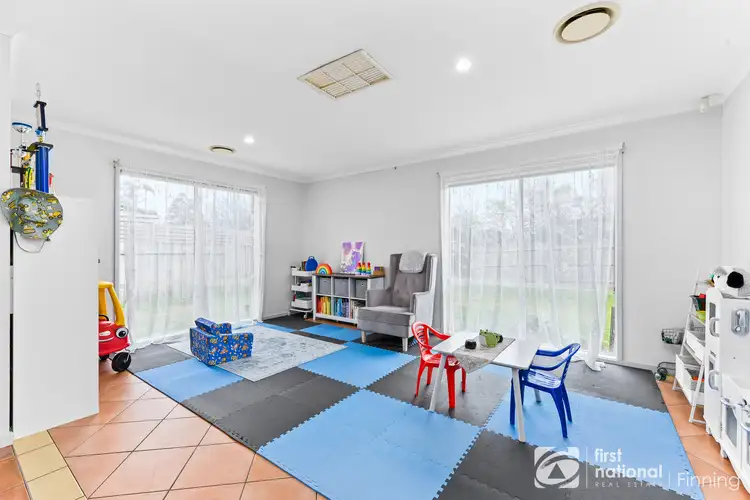 Fifth view of Homely house listing, 32 Raffindale Crescent, Cranbourne VIC 3977