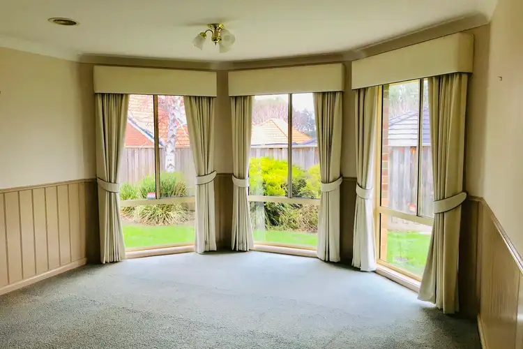 Fifth view of Homely house listing, 2 Bergamot Place, Berwick VIC 3806