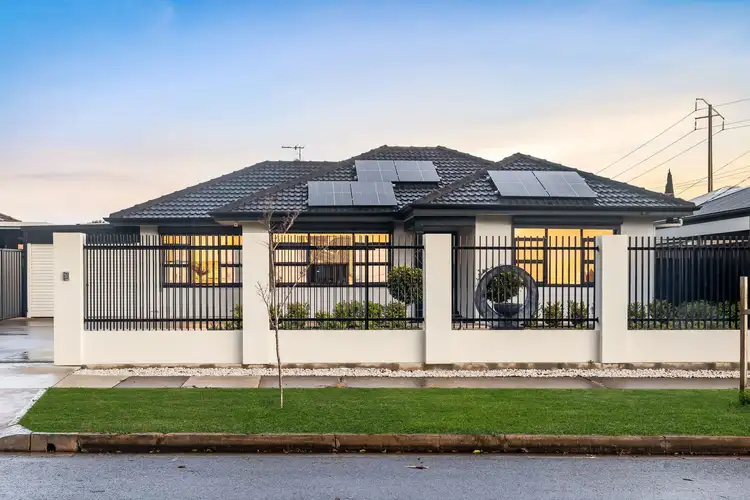 4 Woodland Road, Mitchell Park SA 5043
