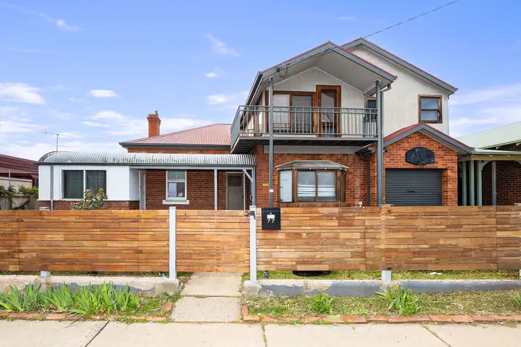 77 Docker Street, Wagga Wagga NSW 2650