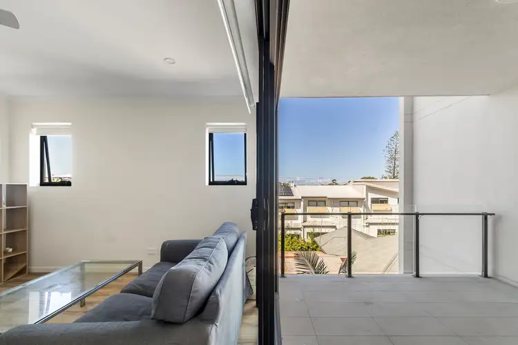 19/30 Le Geyt Street