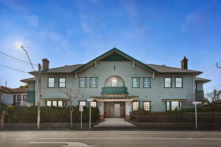 2/86 Alma Road, St Kilda VIC 3182