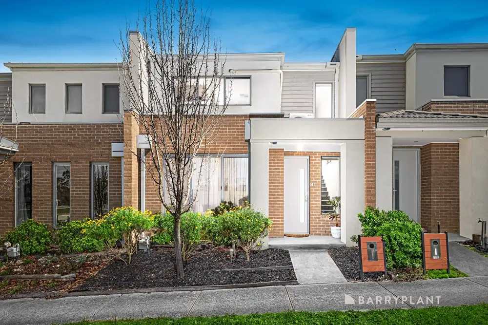 Main view of Homely house listing, 28 Lowe Drive, Doreen VIC 3754