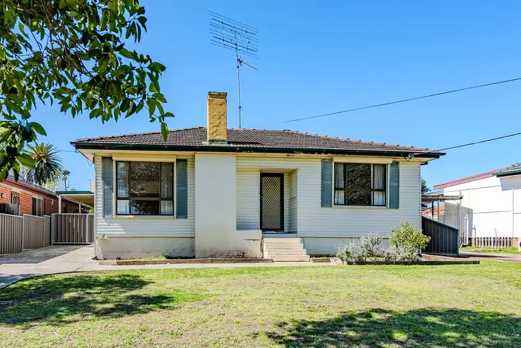4 Chapman Avenue, Penrith NSW 2750