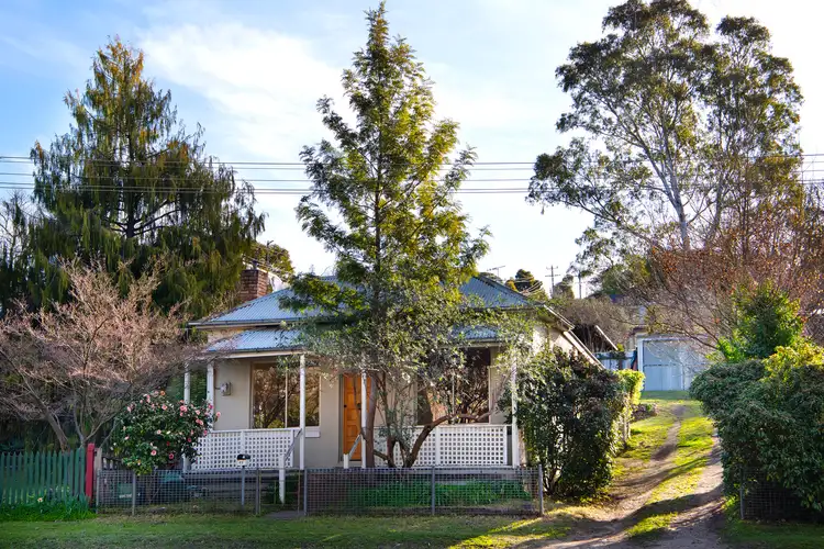 83 Gingell Street, Castlemaine VIC 3450