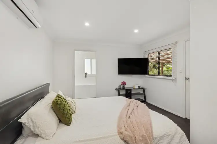 Fourth view of Homely house listing, 25 Golden Avenue, Point Clare NSW 2250