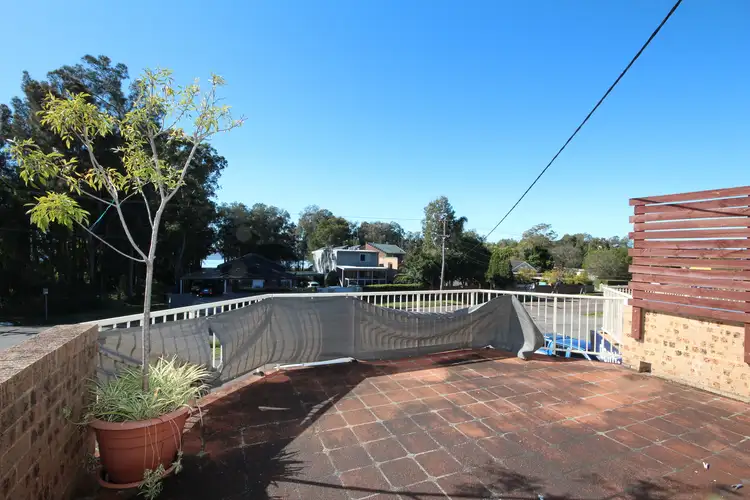 2/160 Lakedge Avenue, Berkeley Vale NSW 2261
