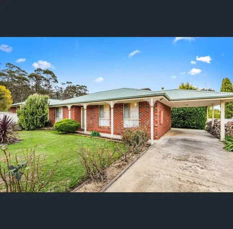 16 Pittaway Street, Kangaroo Flat VIC 3555