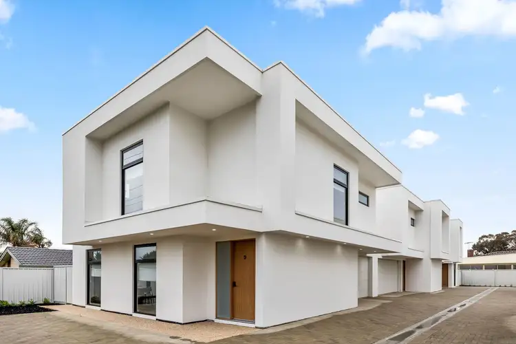 4 Meakin Terrace, Seaton SA 5023
