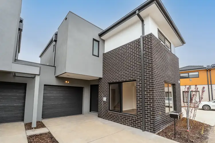 19 Midnight Circuit, South Morang VIC 3752