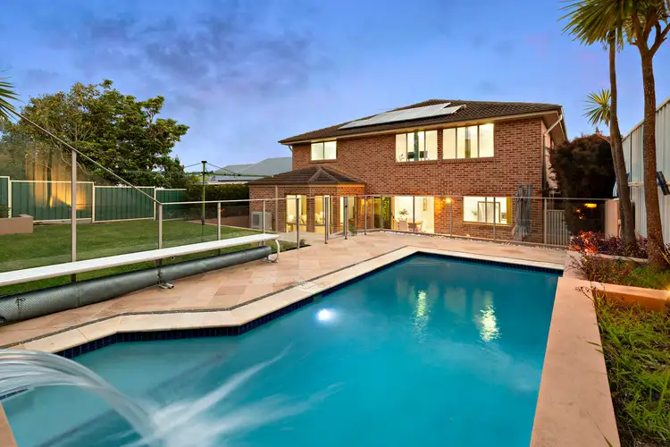 18 Elsworth Parade, Merewether Heights NSW 2291