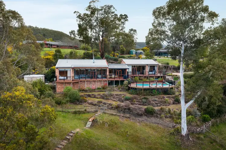 94 Uplands Road, Yarra Glen VIC 3775