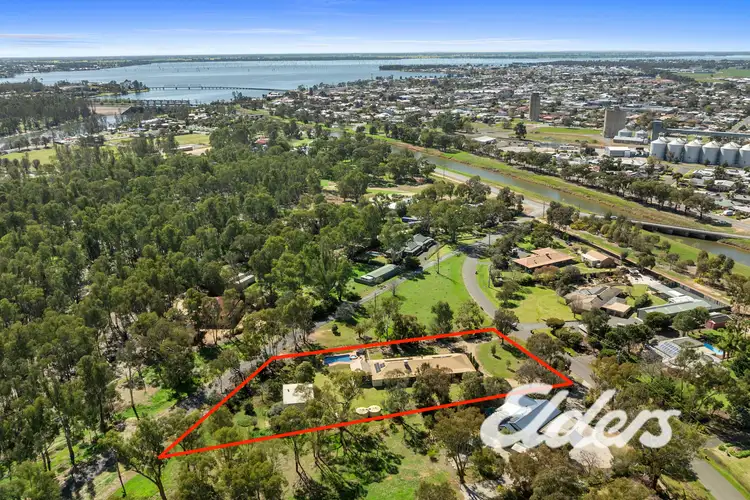 Fifth view of Homely house listing, 8 Somerset Drive, Yarrawonga VIC 3730