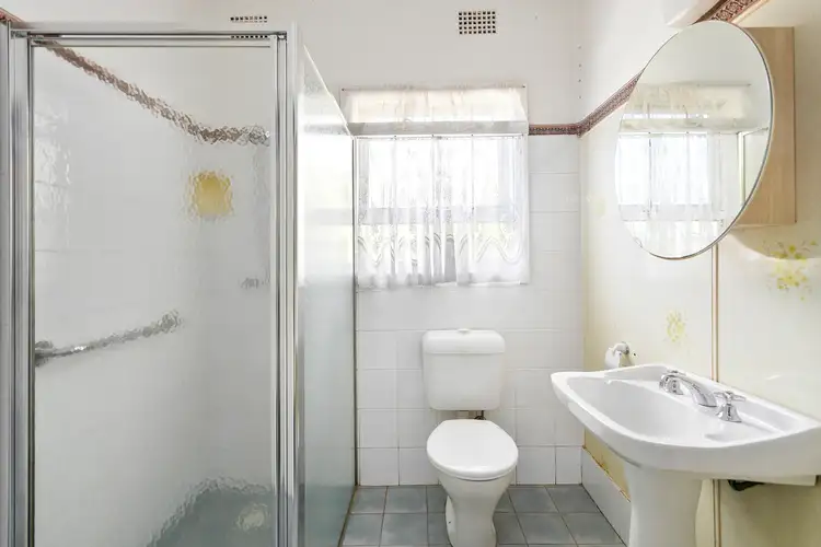 Fifth view of Homely house listing, 10 Karbo Street, Figtree NSW 2525